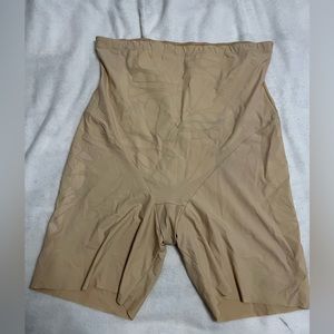 Maidenform high waisted shapewear short 3XL